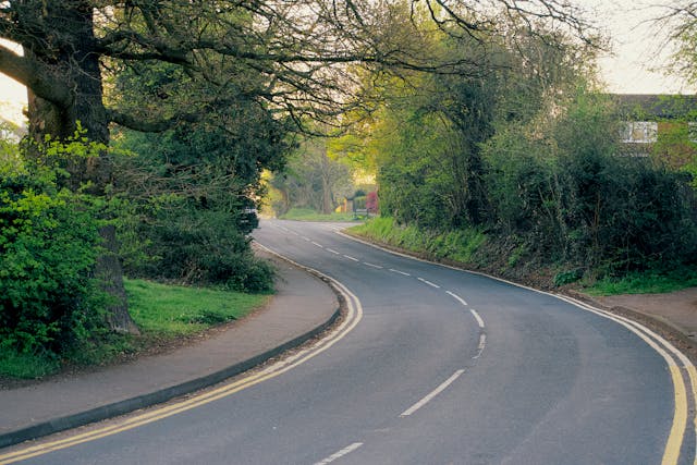 Auto Locksmith in Hertfordshire – 24/7 Mobile Car Key & Lockout Service | UK Auto Locksmith Locked Out of Your Car in Hertfordshire?